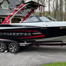 Malibu Wakesetter 24 MXZ