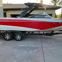 Malibu Wakesetter 247 LSV