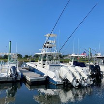 Boston Whaler 350 Outrage