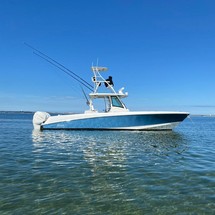 Boston Whaler 350 Outrage