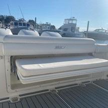 Boston Whaler 350 Outrage