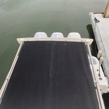 Boston Whaler 350 Outrage