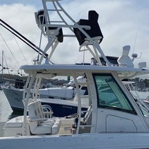 Boston Whaler 350 Outrage