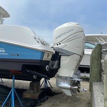 Boston Whaler 350 Outrage