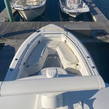 Boston Whaler 350 Outrage