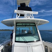 Boston Whaler 350 Outrage
