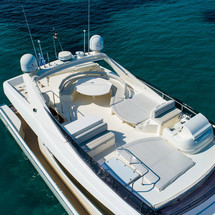 Ferretti 780