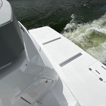 Cruisers Yachts 54 Cantius