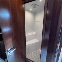 Cruisers Yachts 54 Cantius