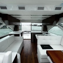 Cruisers Yachts 54 Cantius