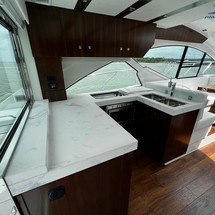 Cruisers Yachts 54 Cantius