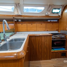 Jeanneau Sun Odyssey 43