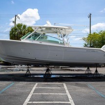 Larson Cabrio 330 DC