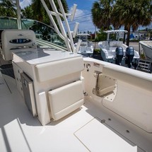 Larson Cabrio 330 DC