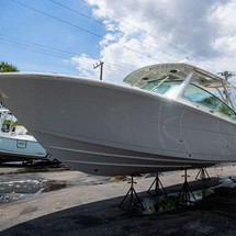 Larson Cabrio 330 DC