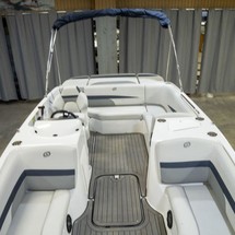 Hurricane 188 sport sundeck