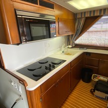 Hatteras 77 Convertible