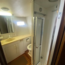 Hatteras 77 Convertible