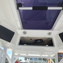 288 Sea Fox Commander