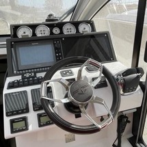 Sealine C330