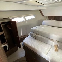 Sealine C330