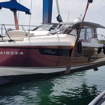 Sealine C330