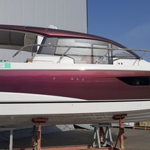 Sealine C330