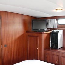 Van der valk challenger royal 42