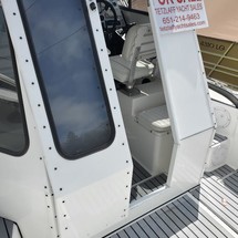 Robalo 2640 walkaround