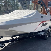 Malibu Wakesetter 21 MLX