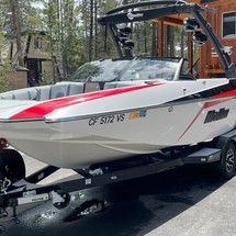 Malibu Wakesetter 21 MLX