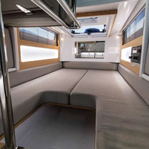 Axopar 28 Cabin