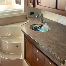 Grady-White Express 370