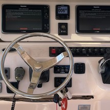 Grady-White Express 370