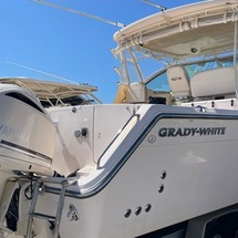 Grady-White Express 370