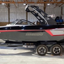 Malibu Wakesetter 22 MXZ