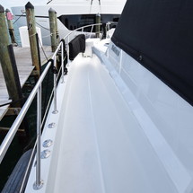 Hatteras GT 54
