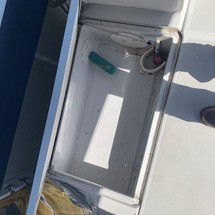 Glacier bay isle runner blue hull 2670