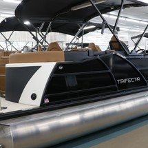 60 x 16 tri-toon passenger vessel