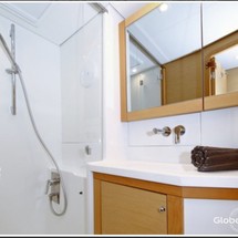 Lagoon 450 SporTop