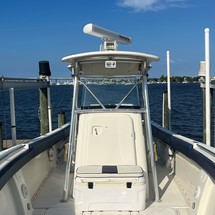 Pursuit 2870 center console