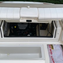 Sea Ray 230 SLX