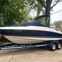 Sea Ray 230 SLX
