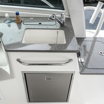 Boston Whaler 345 Conquest