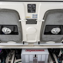 Boston Whaler 345 Conquest