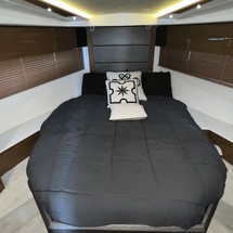 Cruisers Yachts 45 Cantius