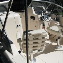 Grady-White Freedom 225
