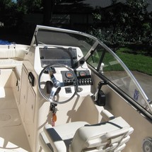 Grady-White Freedom 225