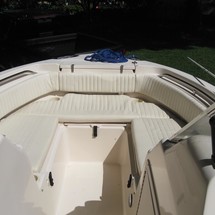 Grady-White Freedom 225