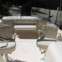 Grady-White Freedom 225